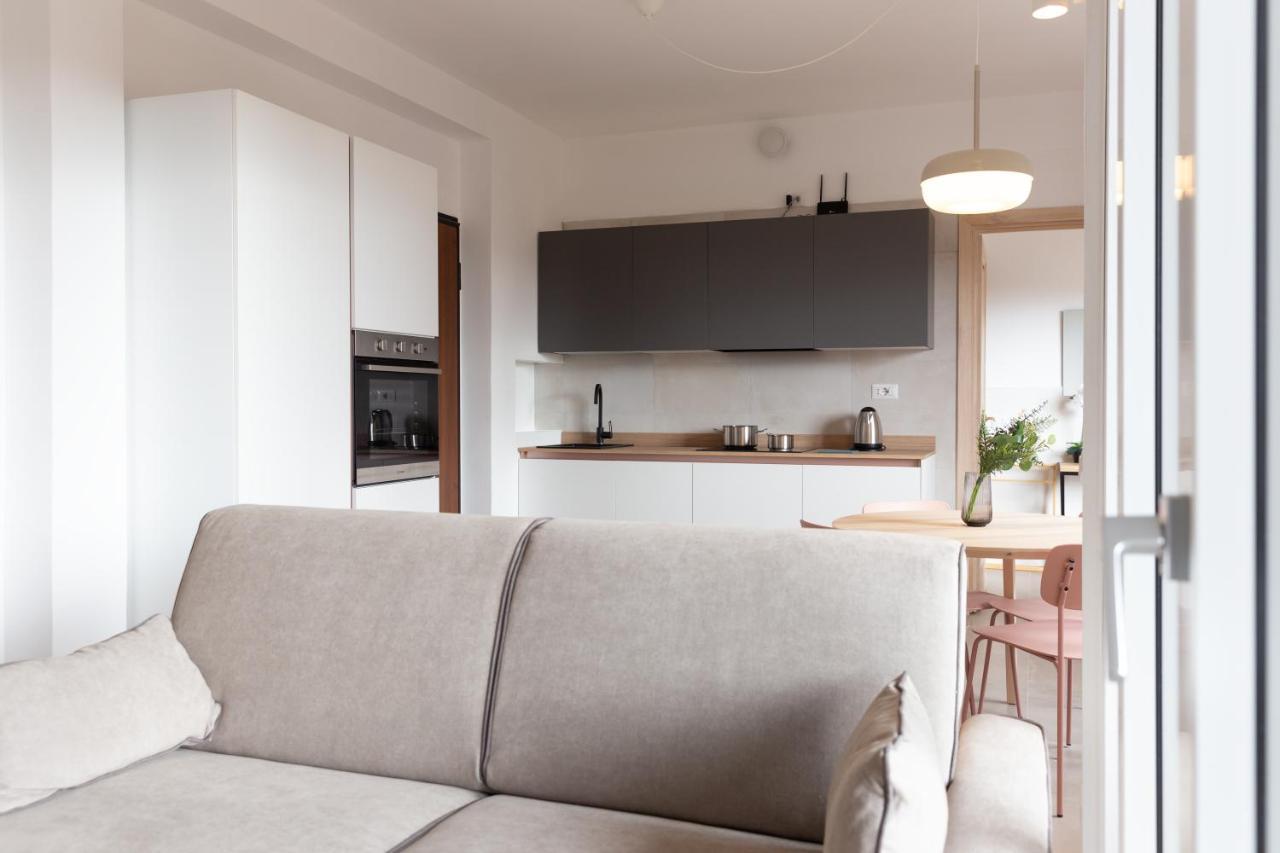 New Exclusive Melegnano Apartments- Near Train Station Eksteriør bilde