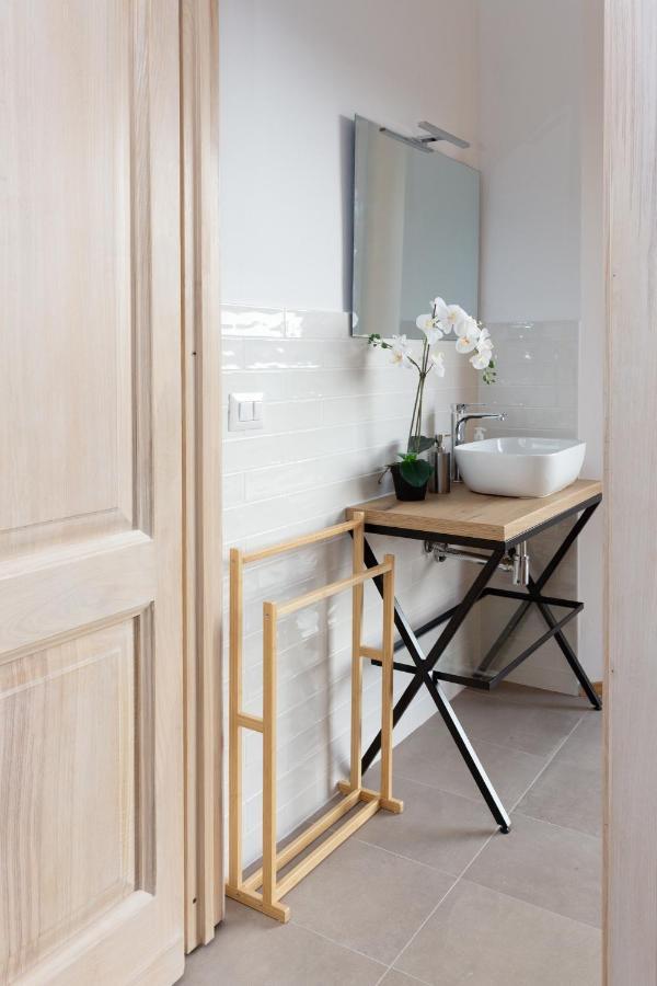 New Exclusive Melegnano Apartments- Near Train Station Eksteriør bilde
