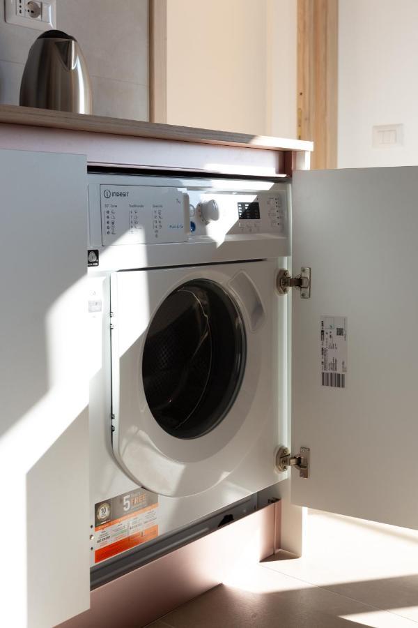 New Exclusive Melegnano Apartments- Near Train Station Eksteriør bilde