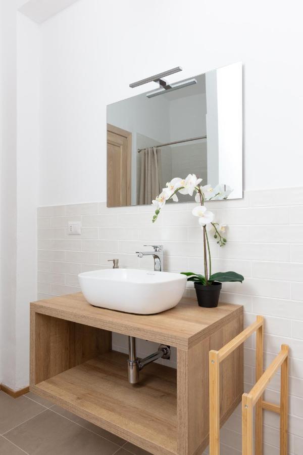 New Exclusive Melegnano Apartments- Near Train Station Eksteriør bilde