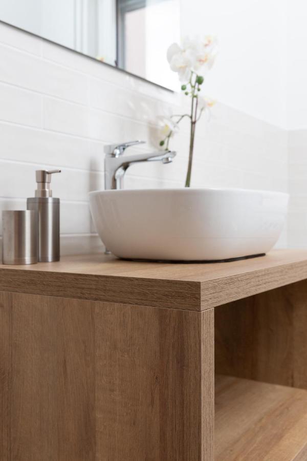 New Exclusive Melegnano Apartments- Near Train Station Eksteriør bilde