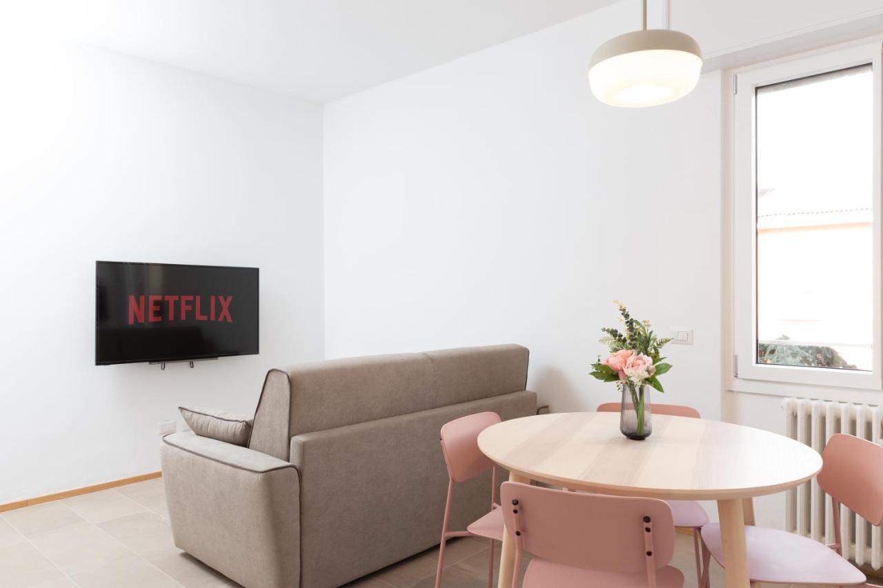 New Exclusive Melegnano Apartments- Near Train Station Eksteriør bilde